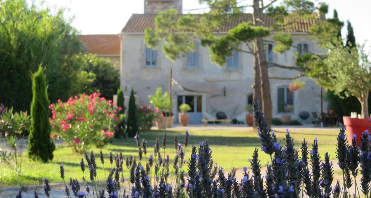 Maison Tara Verte Au Mas Montredon Frühstückspension Arles